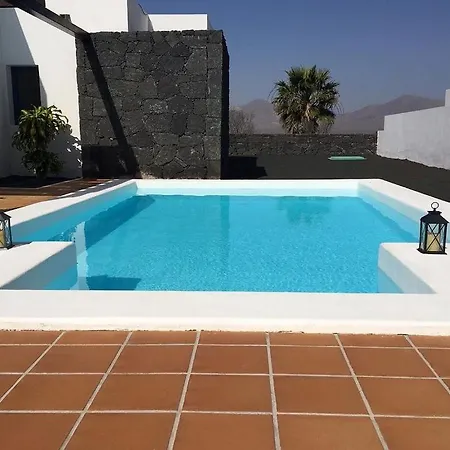 빌라 Miramar A10 Beautiful Modern With Private Heated Pool Wifi *
